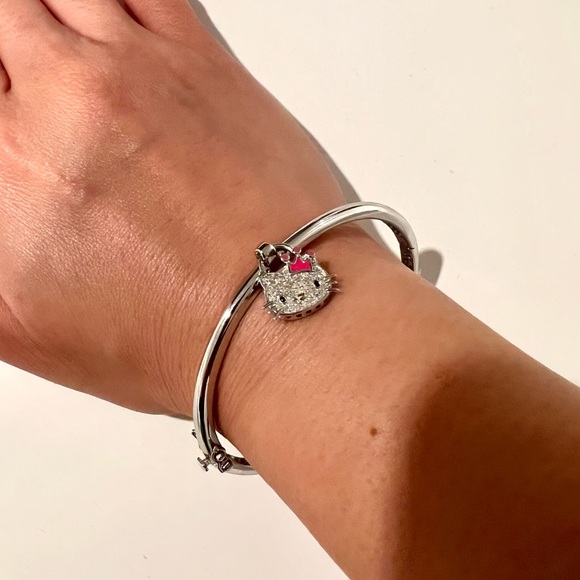 New) Hello Kitty Diamond Bangle Bracelet - Picture 4 of 6